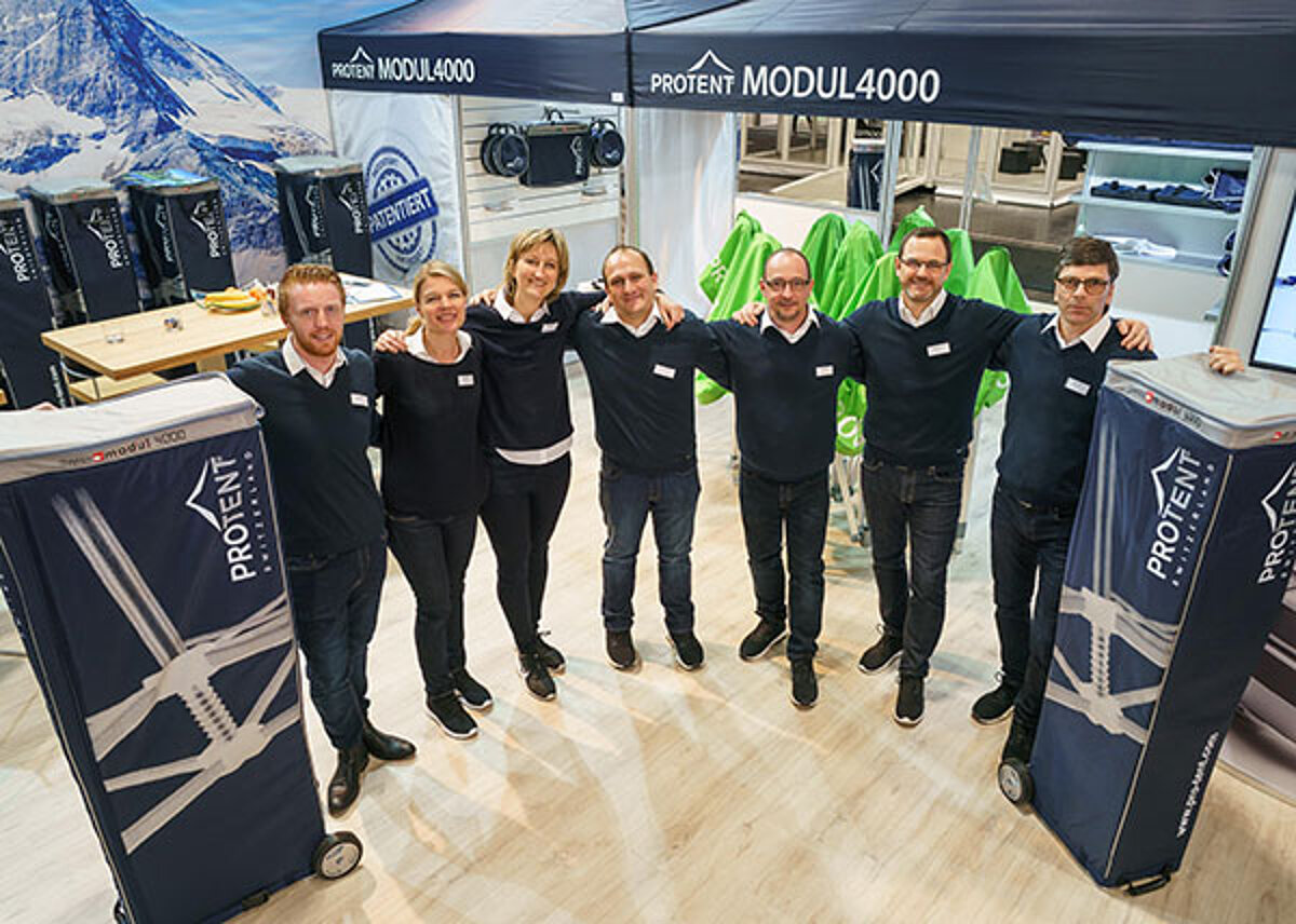 The Team of Pro-Tent