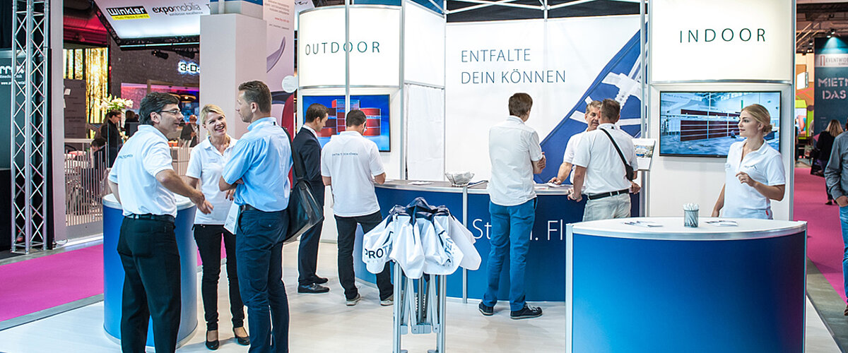 The Pro-Tent exhibition system in a blue and white version