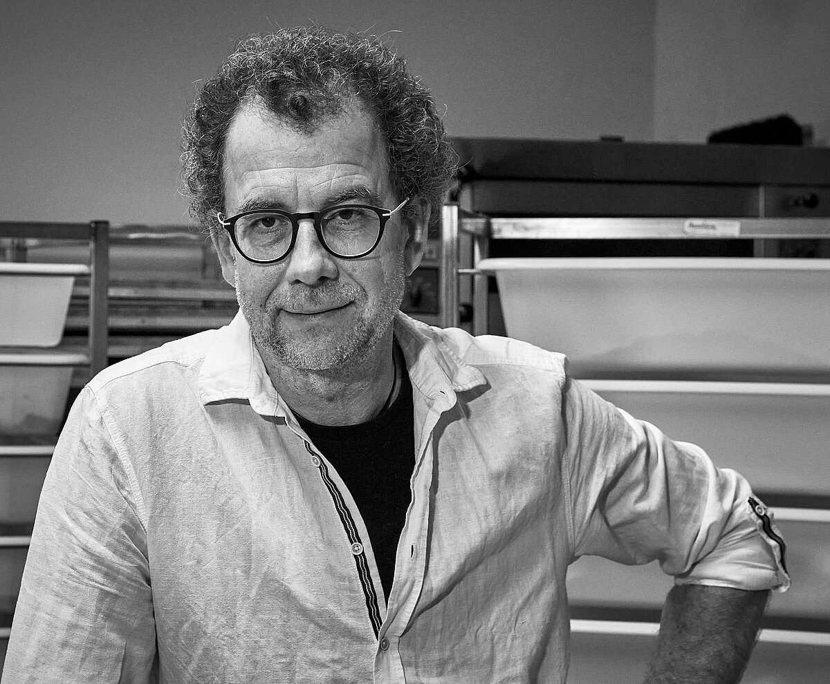 This is what a satisfied folding tent owner looks like: Martin Reichel-Rackette from Herzensbäckerei. A profile photo of Martin Reichel-Rackette from Herzensbäckerei Pegenau.