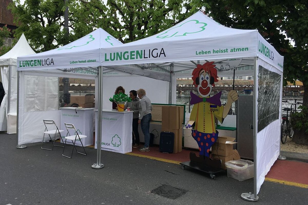The Lung League using an outdoor promotion tent for an advertising campaign on a street. 